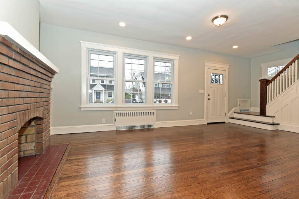 6 Wagner Place, Hawthorne, NJ, front entrance